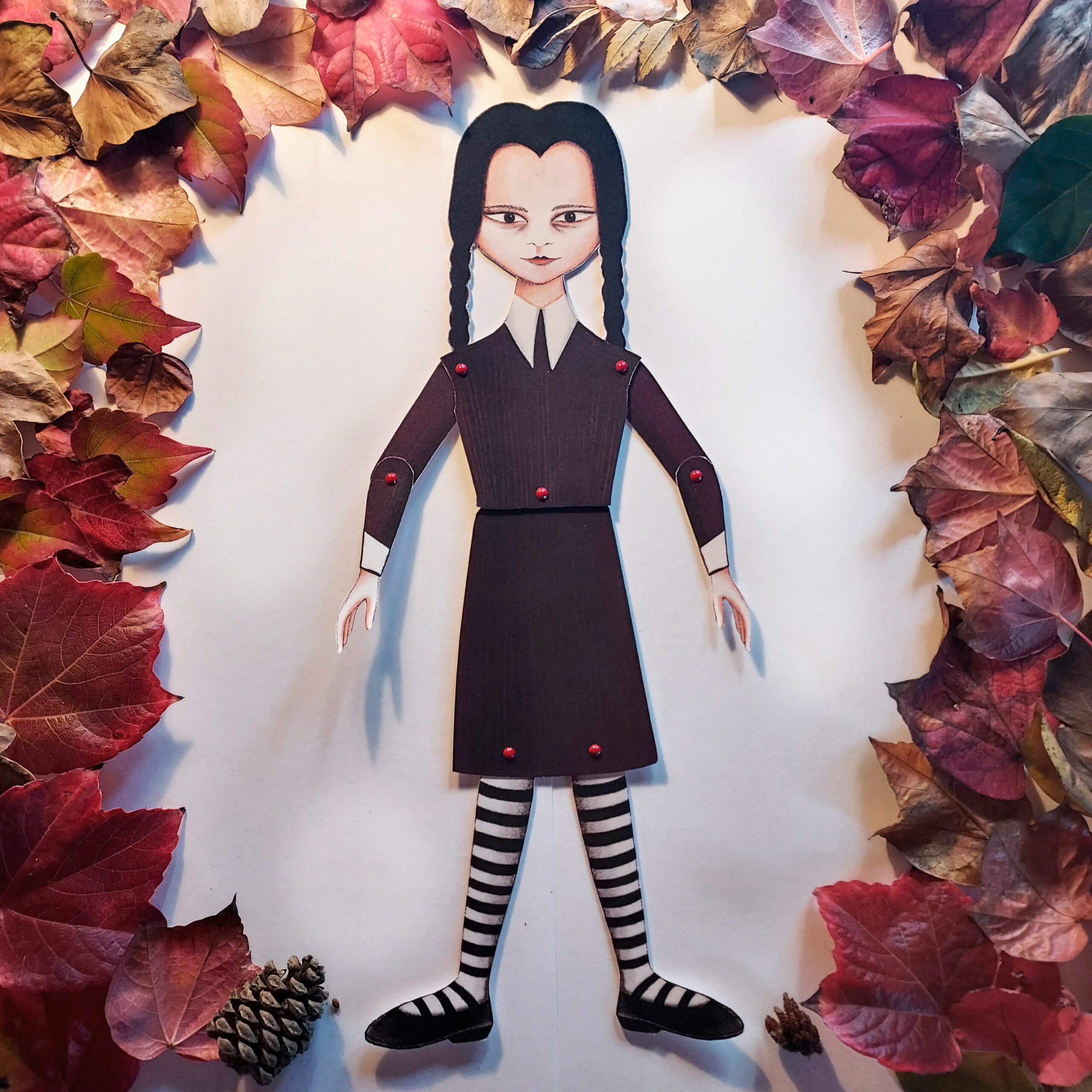 ilustración muñeca papel Wednesday Addams Anna Dobon
